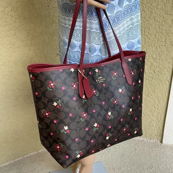 Coach City Tote In Signature Canvas With Heart Petal Print Brown Multi - Picture 13 of 16